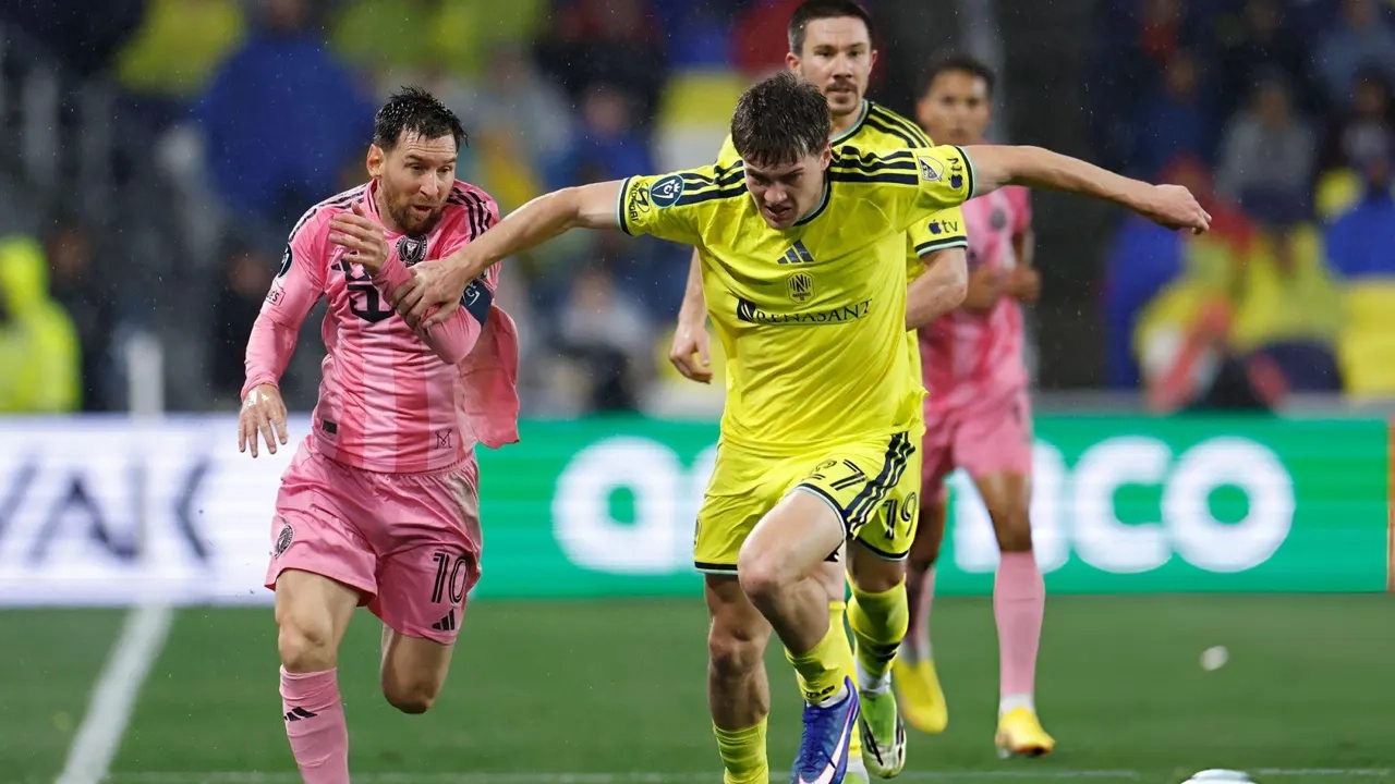 গোলহীন মেসি, ড্র নিয়ে মাঠ ছাড়ল মায়ামি 