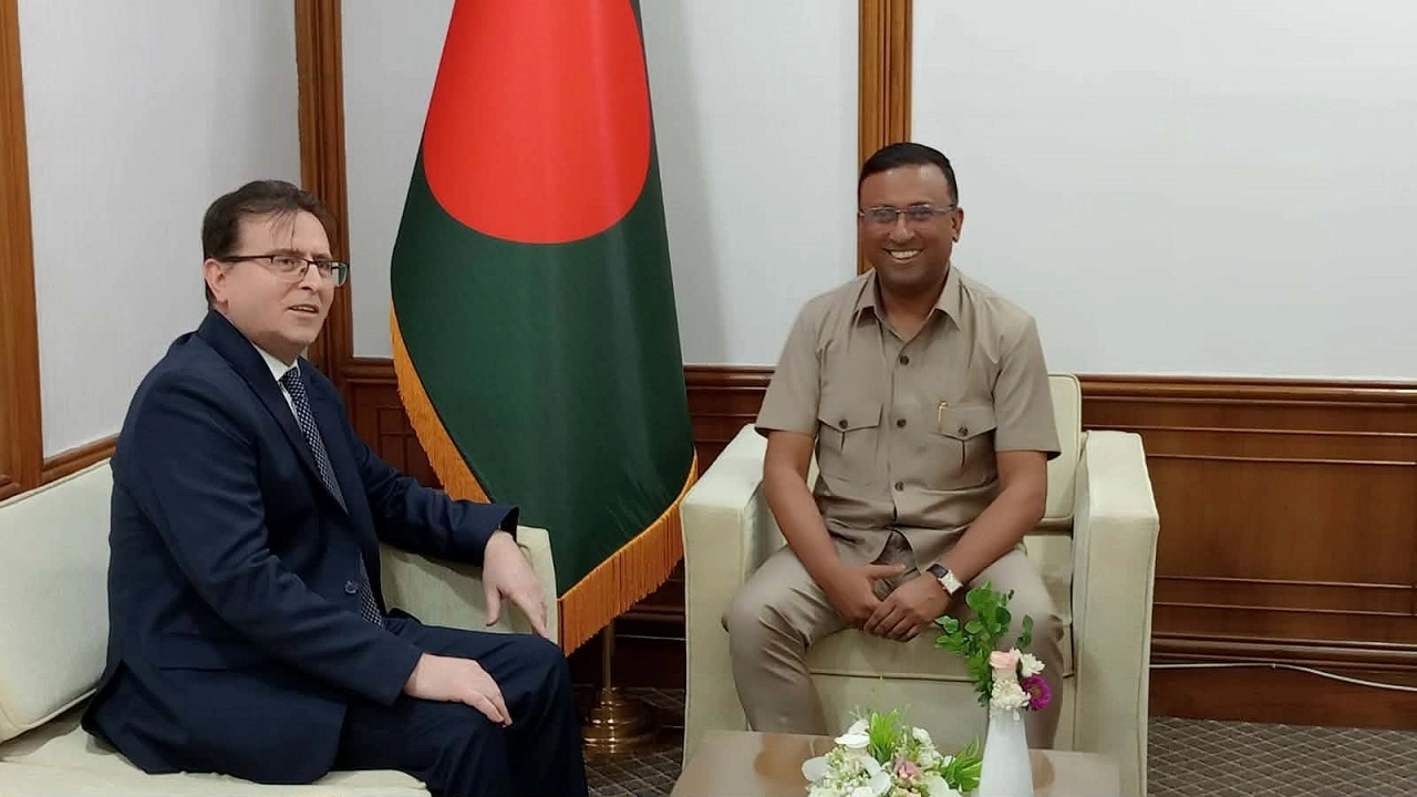 প্রধানমন্ত্রীর উপদেষ্টা সঙ্গে তুরস্কের রাষ্ট্রদূতের সাক্ষাৎ 