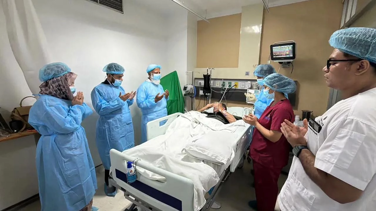 মির্জা আব্বাসকে দেখতে হাসপাতালে জামায়াত আমির