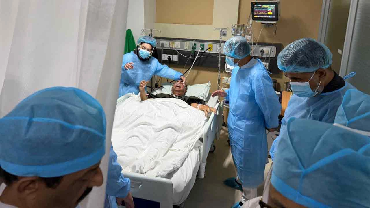 মির্জা আব্বাসকে দেখতে রাজধানীর এভারকেয়ারে হাসপাতালে গেছেন প্রধানমন্ত্রী তারেক রহমান