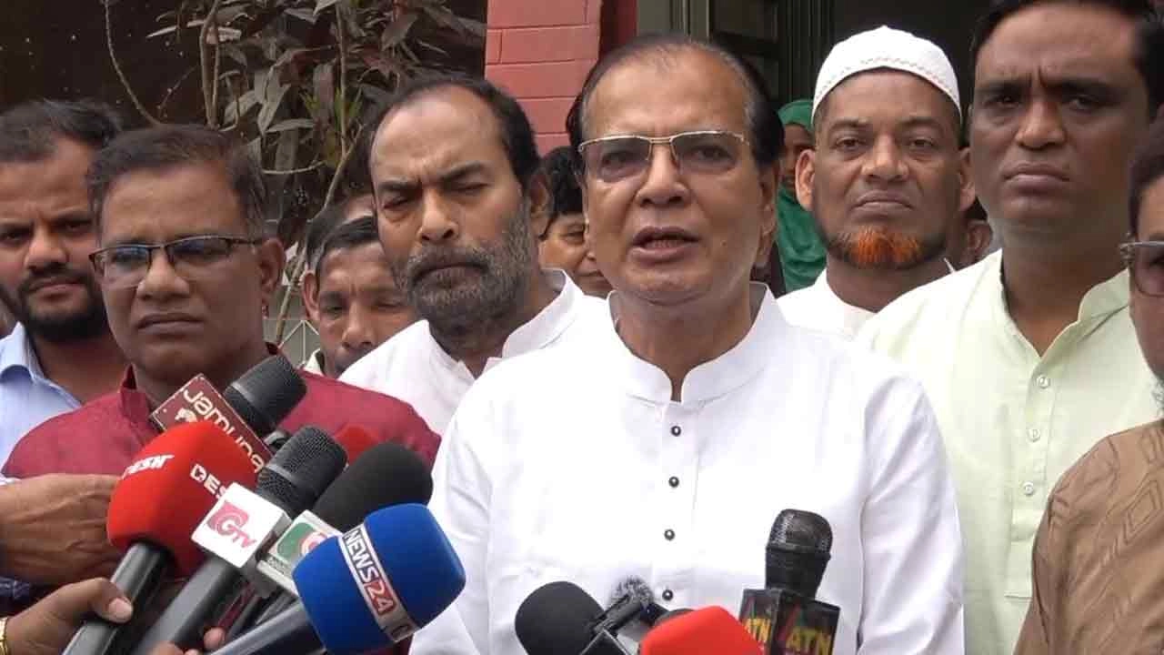 দুর্যোগ ব্যবস্থাপনা ও ত্রাণমন্ত্রী আসাদুল হাবিব দুলু