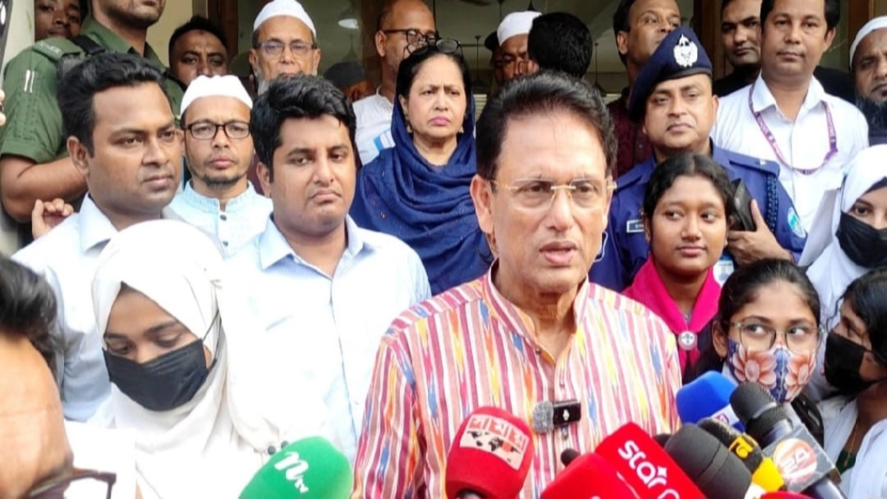 শিক্ষামন্ত্রী আ ন ম এহছানুল হক মিলন