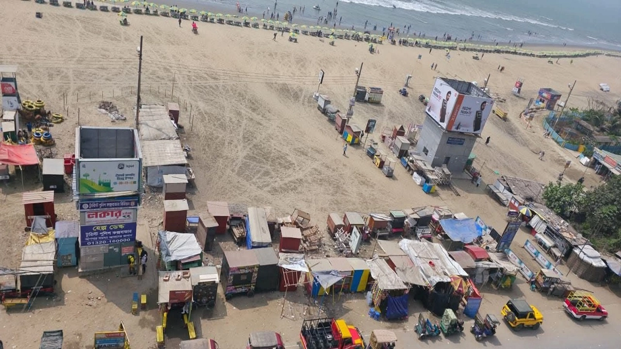 সমুদ্রসৈকতের স্থাপনা উচ্ছেদ