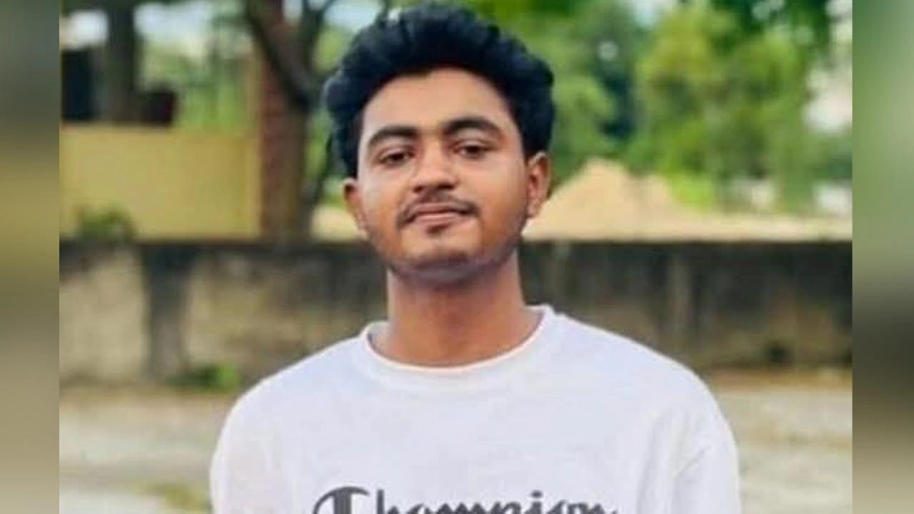 অভিযুক্ত গাজীপুর হাই স্কুল অ্যান্ড কলেজ ছাত্রদলের সভাপতি শাকিল মিয়া