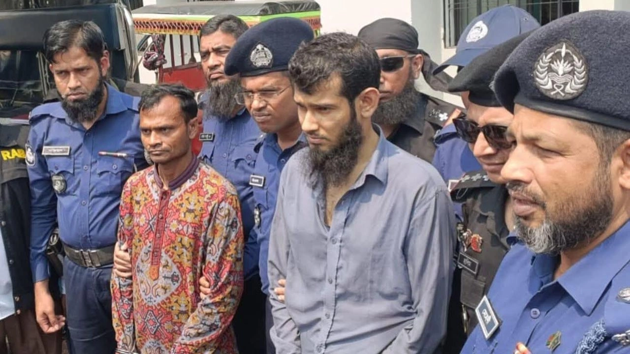 গ্রেফতার দুই আসামি