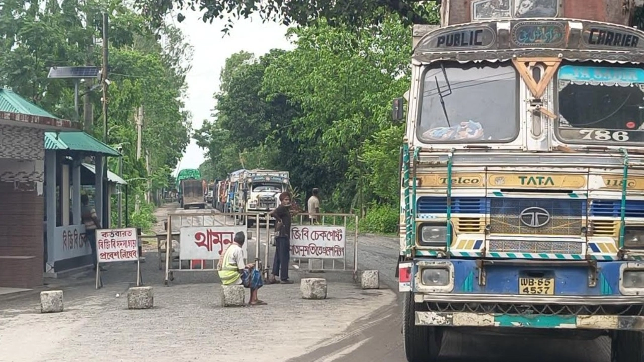 লালমনিরহাটের পাটগ্রাম উপজেলার বুড়িমারী স্থলবন্দর।