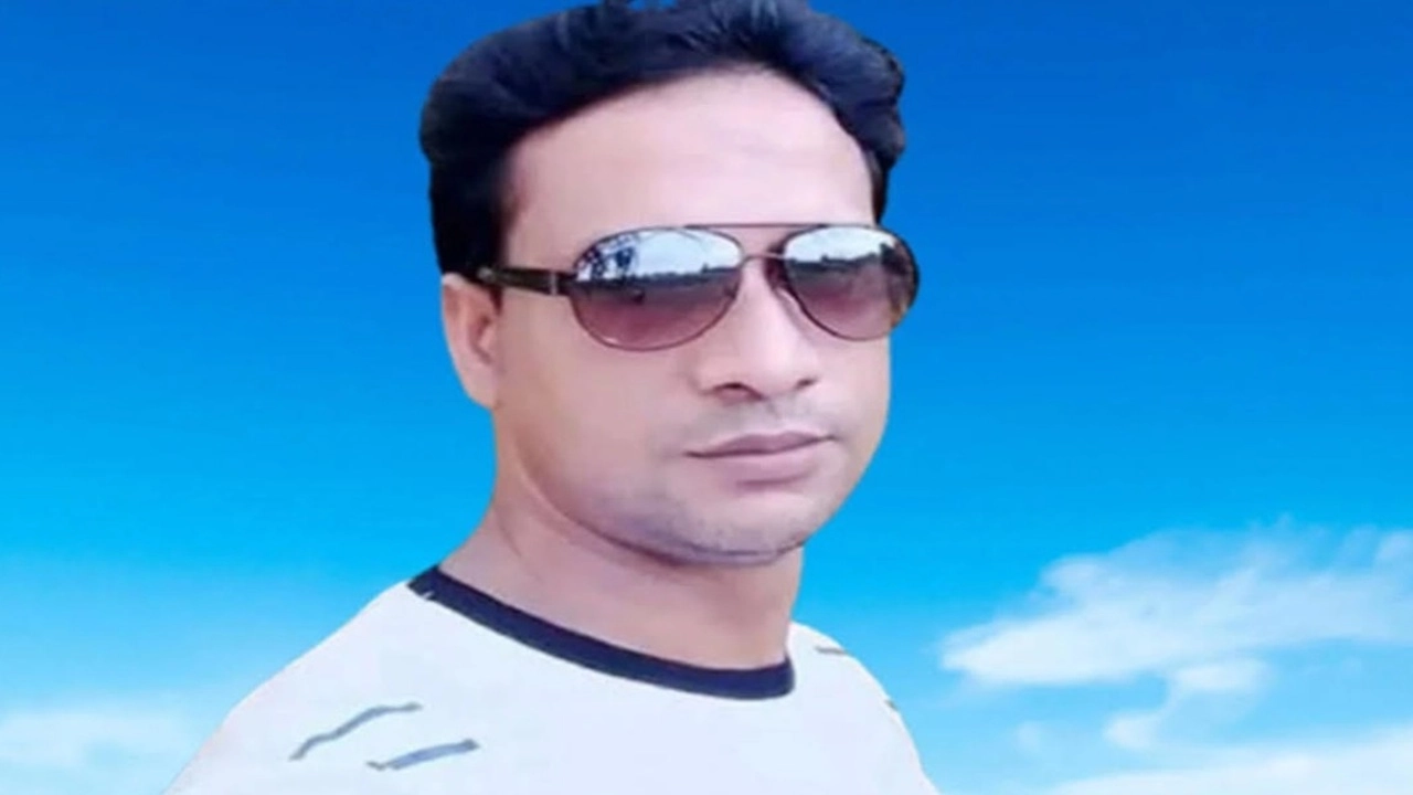 ফ্যামিলি কার্ডের নামে গৃহিনীর চেকবই চুরির অভিযোগ বিএনপি নেতার বিরুদ্ধে 