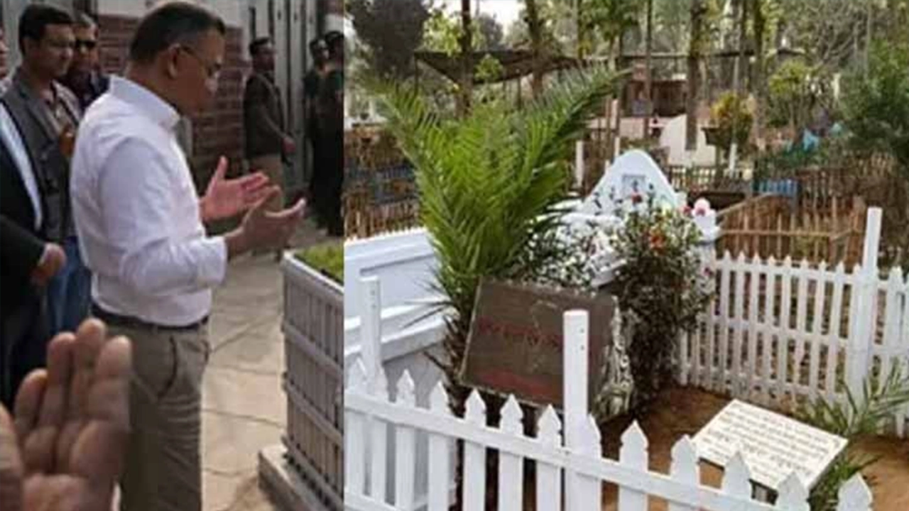 ফরিদপুর গোরস্থানে স্বজনদের কবর জিয়ারত করেছেন প্রধানমন্ত্রী