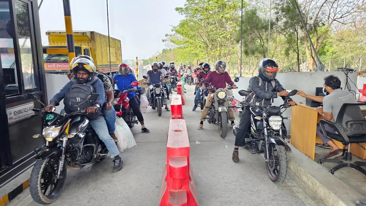 পদ্মা সেতুর মাওয়া প্রান্তে