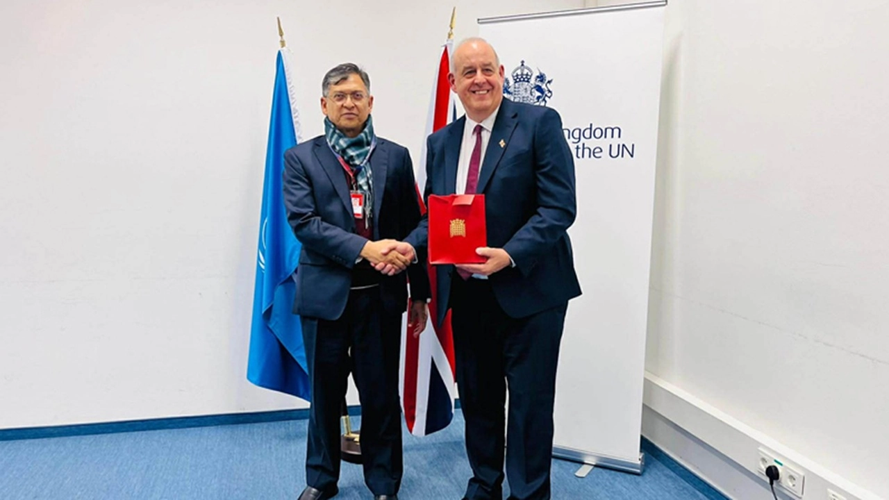 স্বরাষ্ট্রমন্ত্রী ও ব্রিটিশ স্বরাষ্ট্র প্রতিমন্ত্রীর বৈঠক