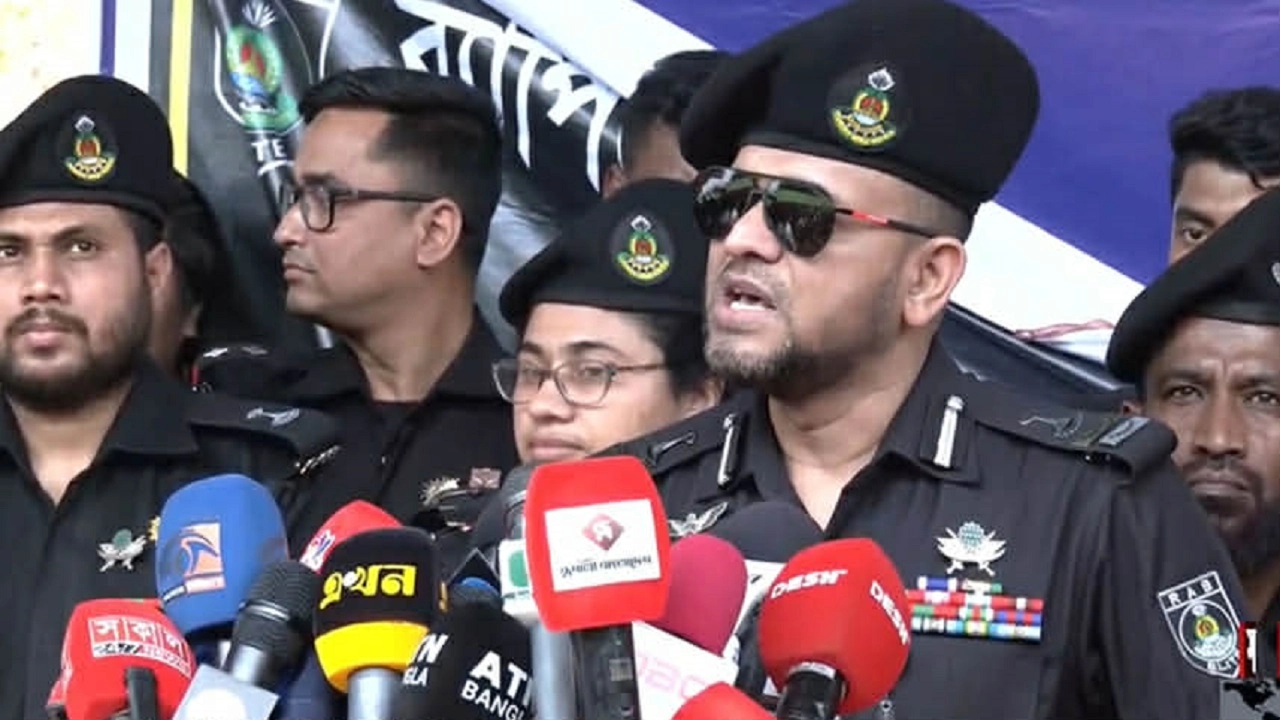 ঈদযাত্রায় বাড়তি ভাড়া নিলে কঠোর ব্যবস্থা: র‍্যাব-১০ 