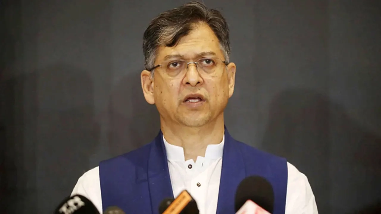 স্বরাষ্ট্রমন্ত্রী সালাউদ্দিন আহমদ ।। ফাইল ছবি