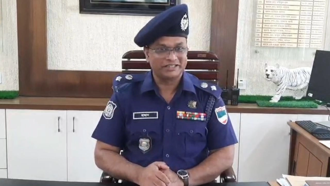পুলিশ সুপার মোহাম্মাদ হাছান চৌধুরি