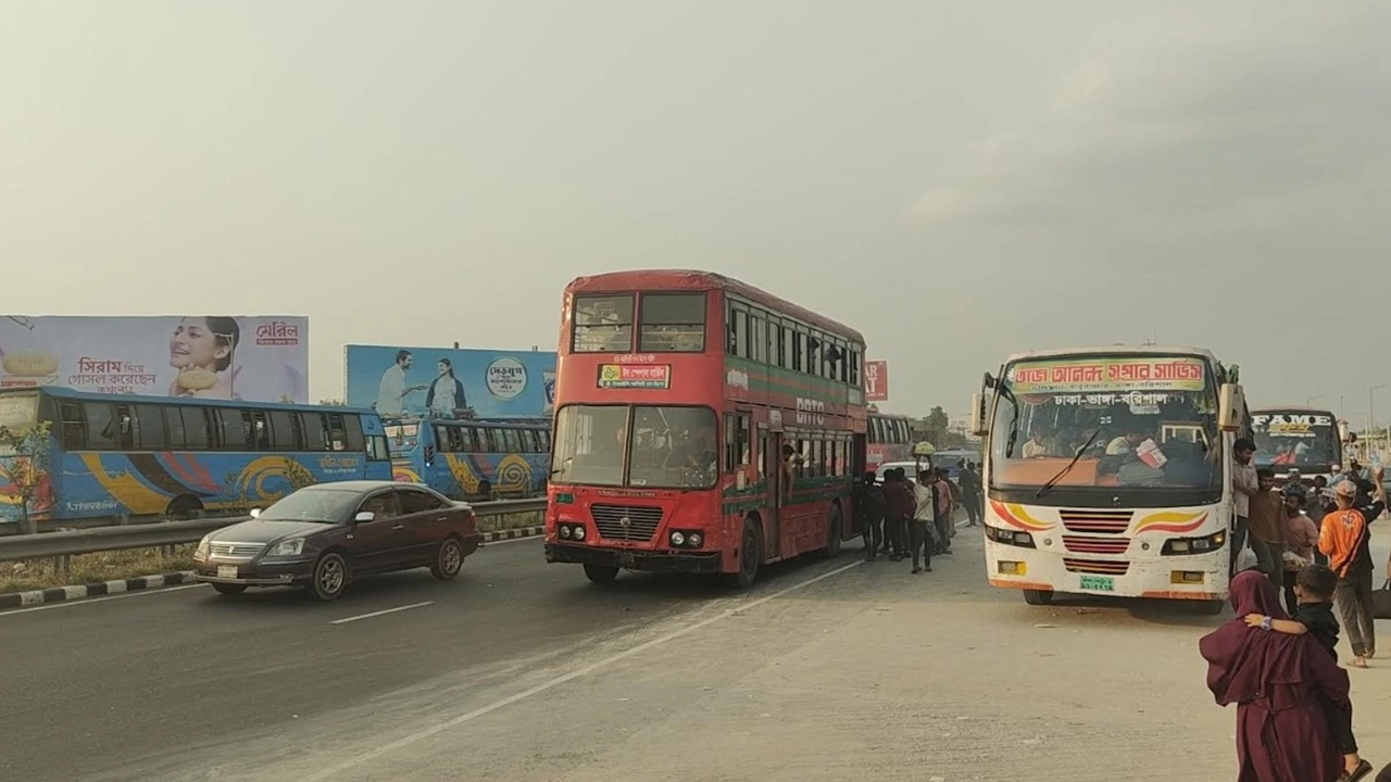 পদ্মা সেতুর মাওয়া প্রান্তে