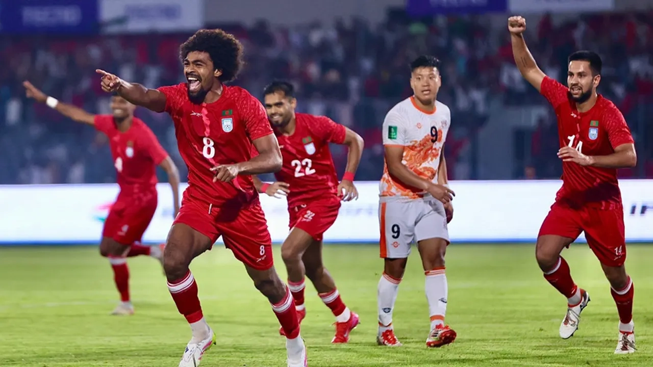 গোল উদযাপন করছেন হামজা চৌধুরী ।। ফাইল ছবি