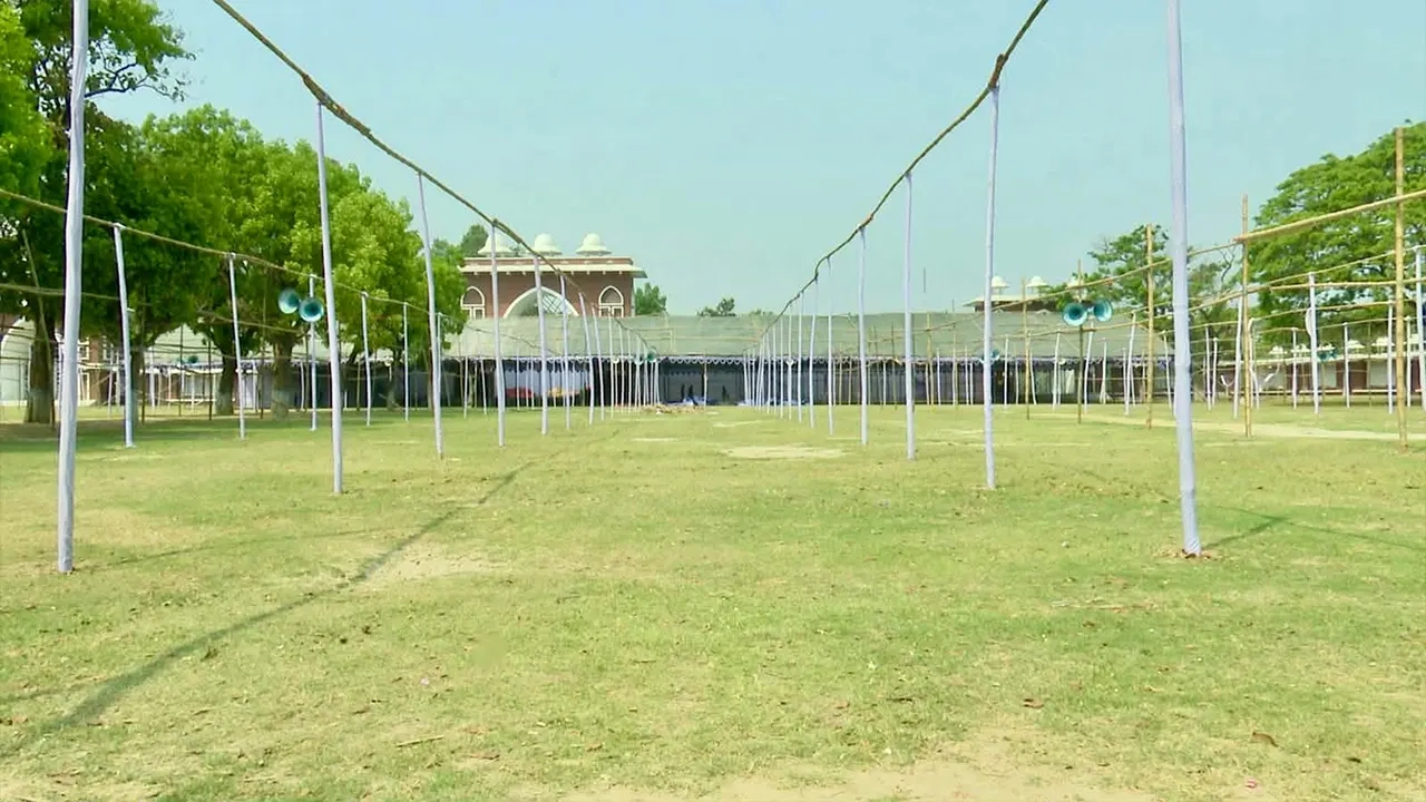 রাজশাহীতে ঈদের প্রধান জামাত শাহ মখদুম (রহ.) কেন্দ্রীয় ঈদগাহে