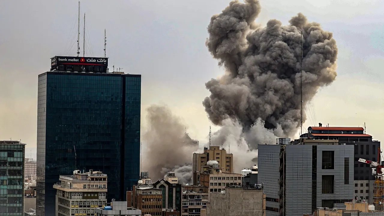 ইরানের রাজধানী তেহরানে ইসরায়েলি হামলা ।। ফাইল ছবি