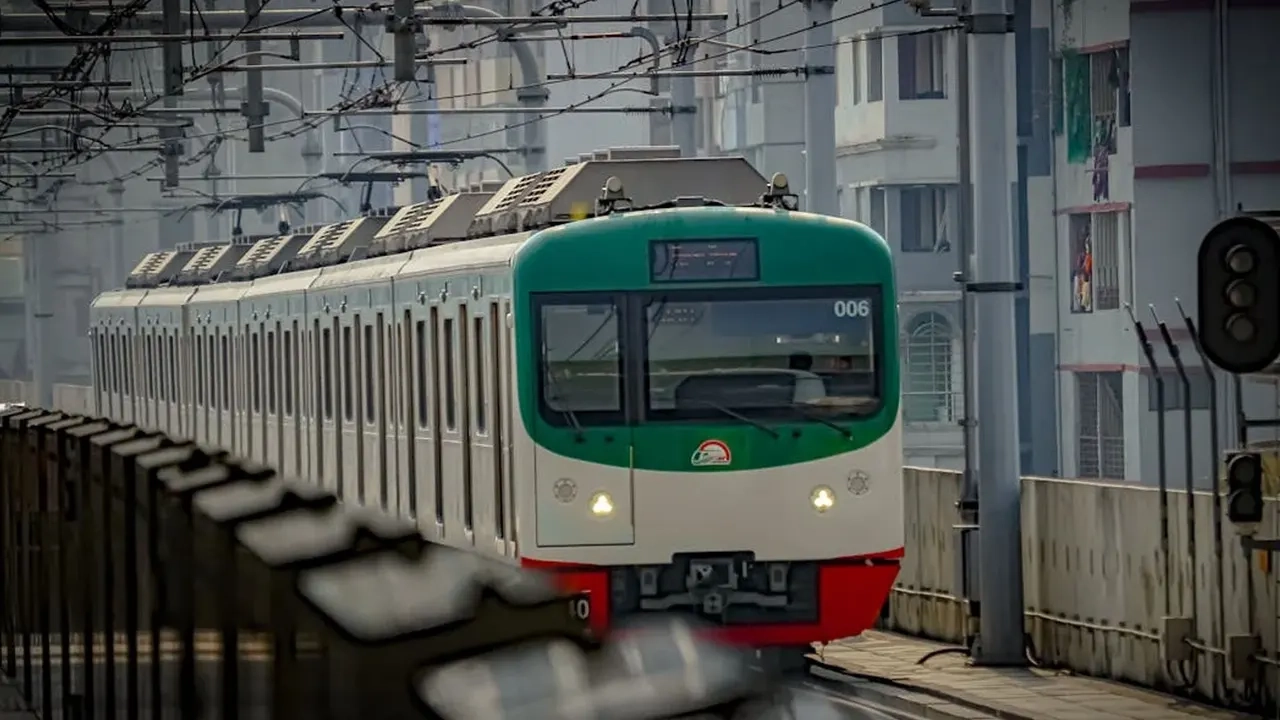 মেট্রোরেল ।। ফাইল ছবি