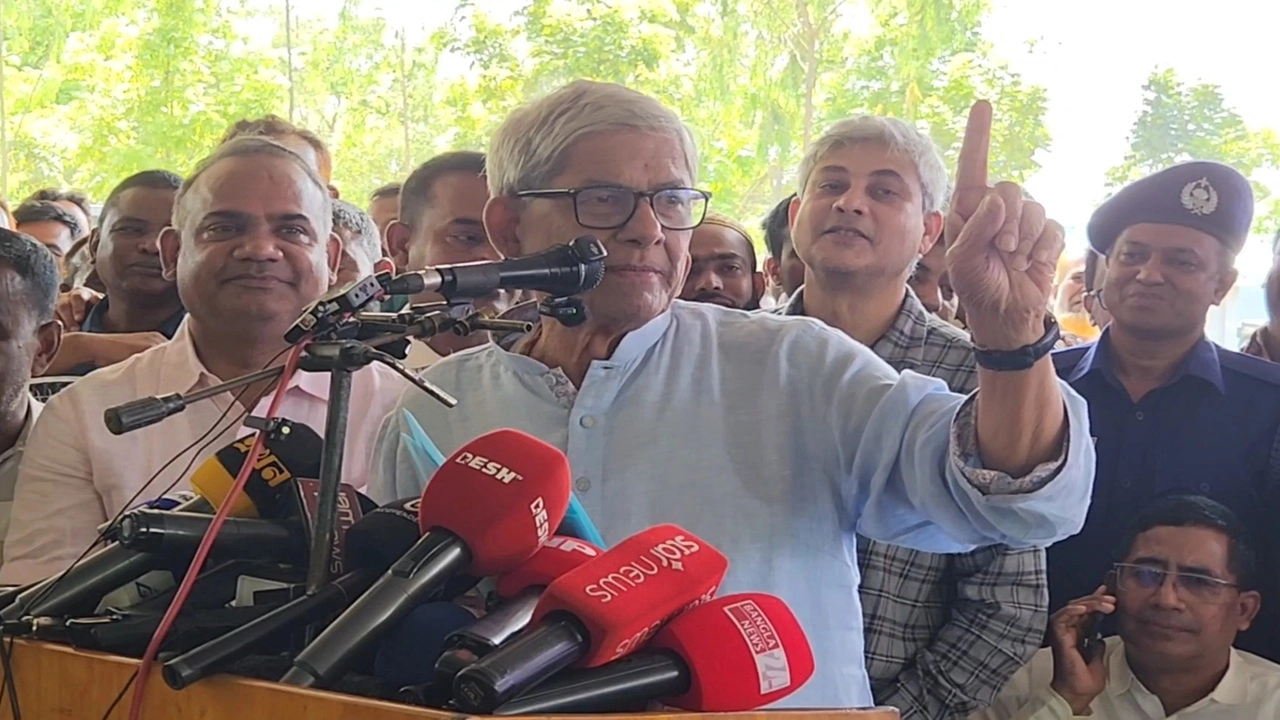 স্থানীয় সরকার, পল্লী উন্নয়ন ও সমবায় মন্ত্রণালয়ের মন্ত্রী মির্জা ফখরুল ইসলাম আলমগীর