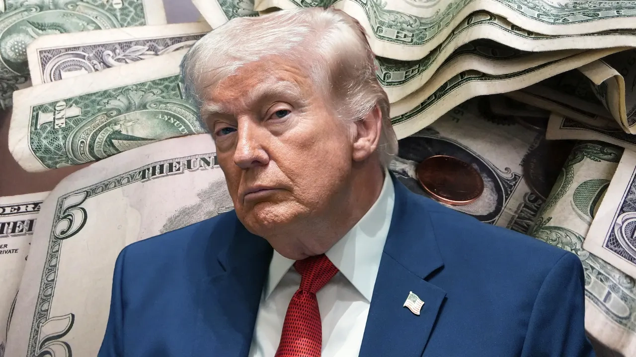 ভাঙছে ১৬৫ বছরের রীতি, ডলারে যুক্ত হচ্ছে ট্রাম্পের স্বাক্ষর!