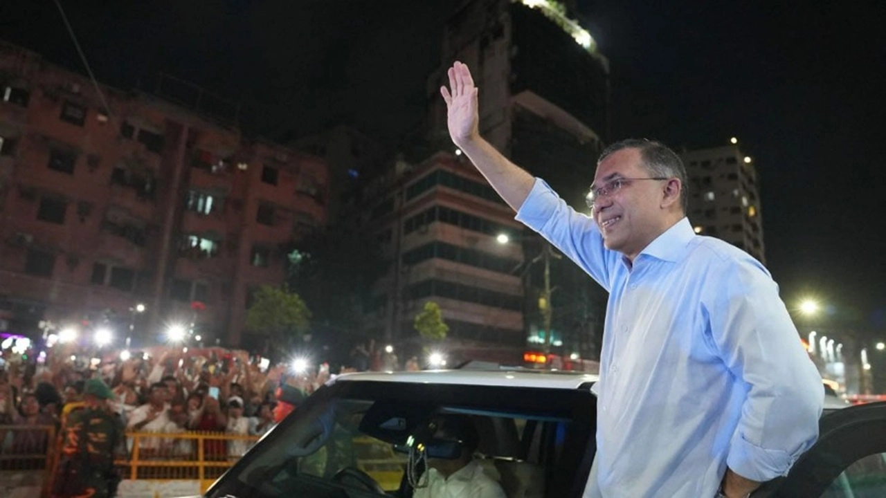 নয়াপল্টনে বিএনপির কেন্দ্রীয় কার্যালয়ে প্রধানমন্ত্রী তারেক রহমান। ছবি: সংগৃহীত