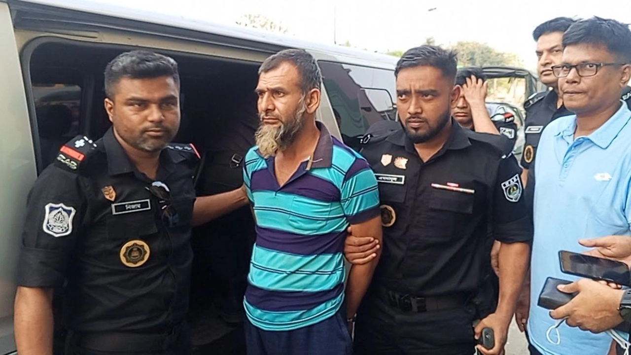 নড়াইলে পাম্প ম্যানেজারকে ট্রাকচাপা দিয়ে হত্যা: যশোরে র‍্যাবের হাতে গ্রেফতার প্রধান অভিযুক্ত