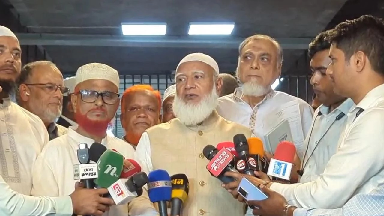 আমাদের বক্তব্যের ব্যাখ্যা চাই প্রধানমন্ত্রীর কাছে, স্বরাষ্ট্রমন্ত্রীর কাছে না: বিরোধীদলীয় নেতা