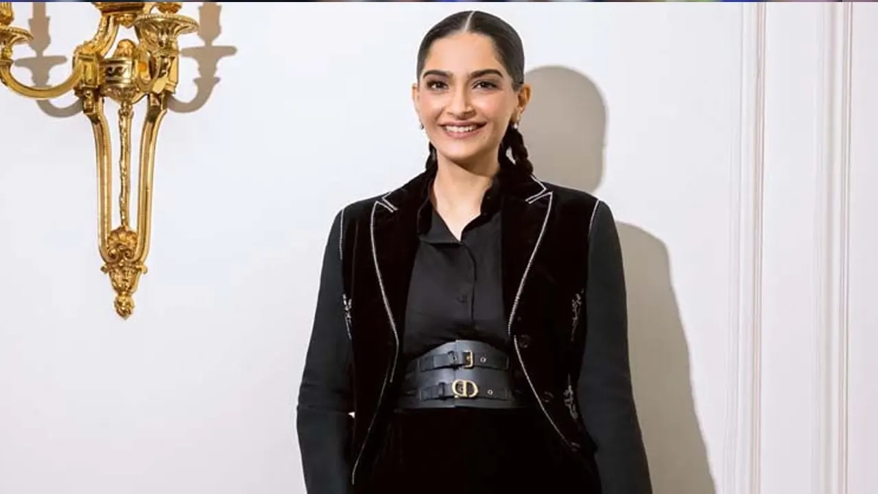 বলিউড অভিনেত্রী সোনম কাপুড় ।। ফাইল ছবি