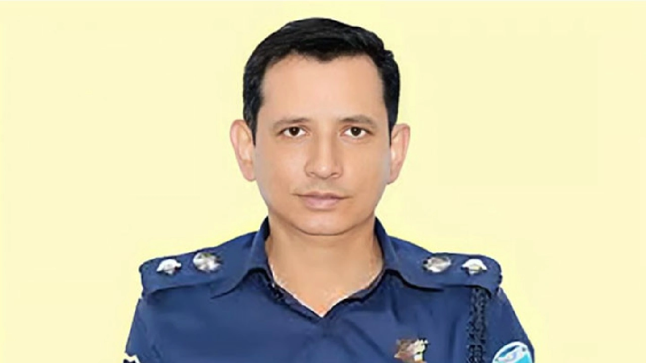 চট্টগ্রাম জেলা পুলিশ সুপার (এসপি) নাজির আহমেদ খাঁন