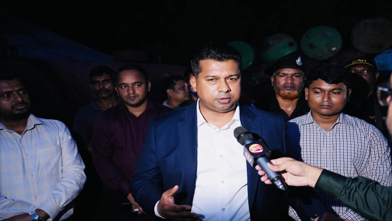 সলিমপুরে ২৫ হাজার লিটার ডিজেল জব্দ