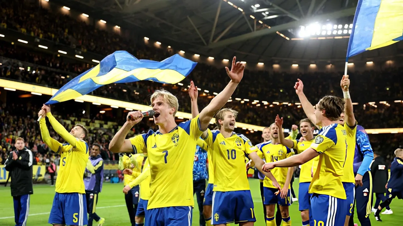 বিশ্বকাপের টিকিট নিশ্চিত হওয়ার পর উদযাপনে সুইডিশ ফুটবলাররা ।। ছবি: সংগৃহীত