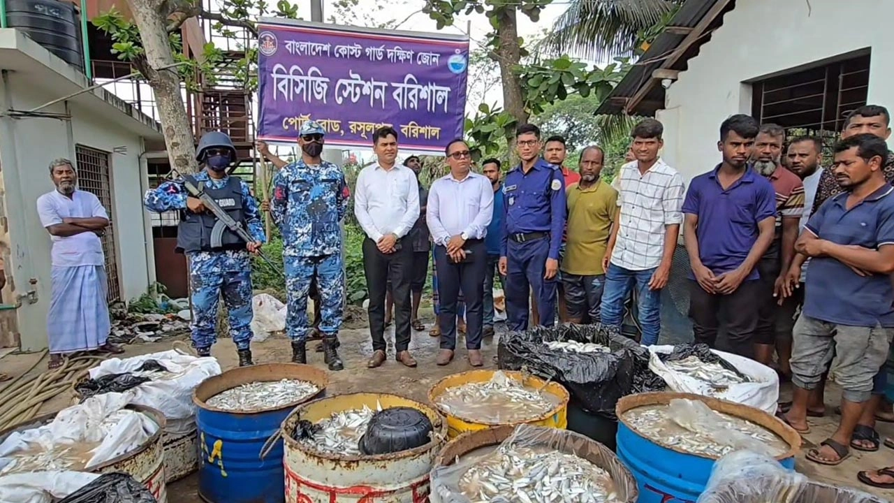 নলছিটিতে ৪২ মন জাটকা জব্দ