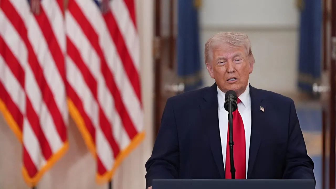 জাতির উদ্দেশ্যে ভাষণ দিচ্ছেন মার্কিন প্রেসিডেন্ট ডোনাল্ড ট্রাম্প