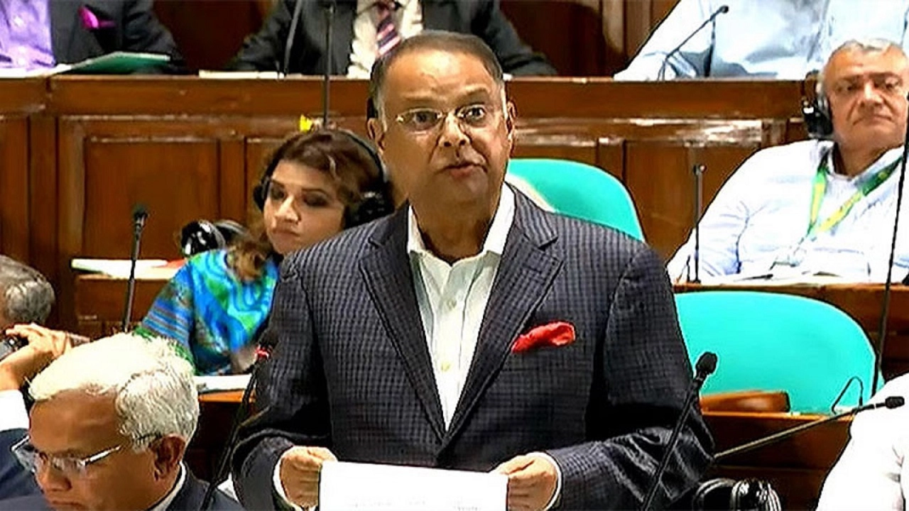 সংসদে জ্বালানি মন্ত্রী ইকবাল হাসান মাহমুদ টুকু