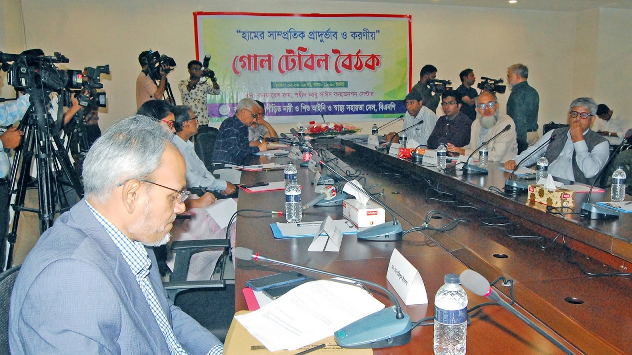 হামের টিকা ক্রয় সংক্রান্ত জটিলতায় জড়িতদের আইনের আওতায় আনার দাবি