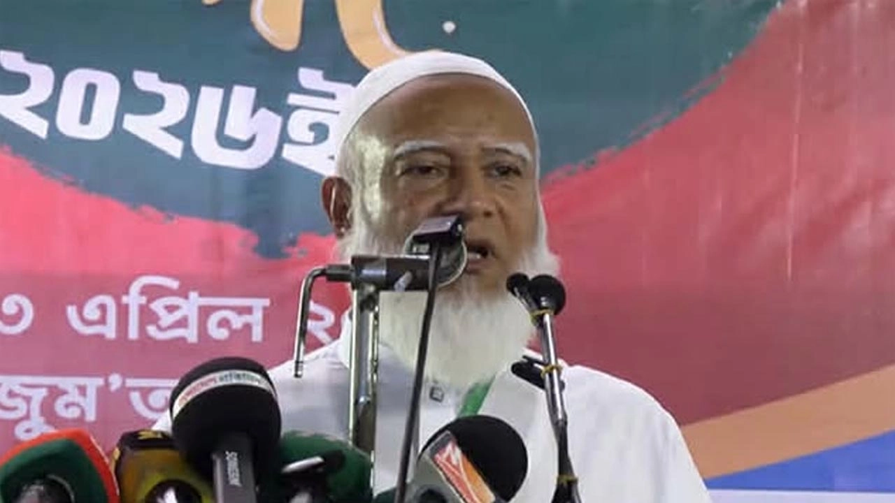 দায়িত্বশীল সমাবেশে বক্তব্য রাখছেন ডা. শফিকুর রহমান।