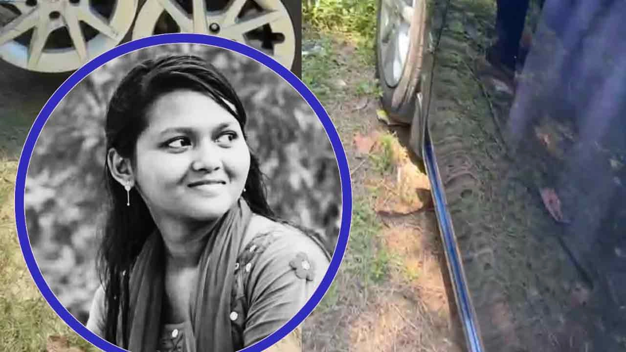 নিহত খুলনা বিশ্ববিদ্যালয়ের আইন বিভাগের মাস্টার্সের শিক্ষার্থী মৌমিতা হালদার