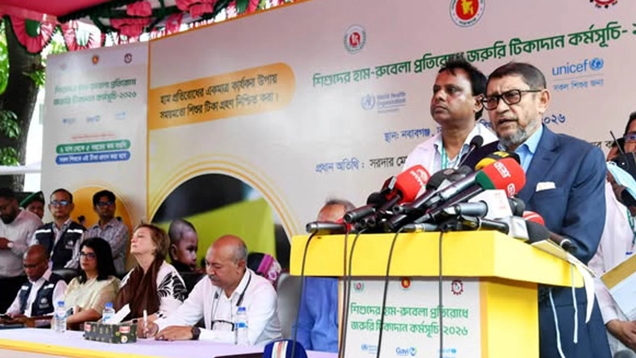 বক্তব্য রাখছেন স্বাস্থ্য ও পরিবার কল্যাণ মন্ত্রী সরদার মো. সাখাওয়াত হোসেন।