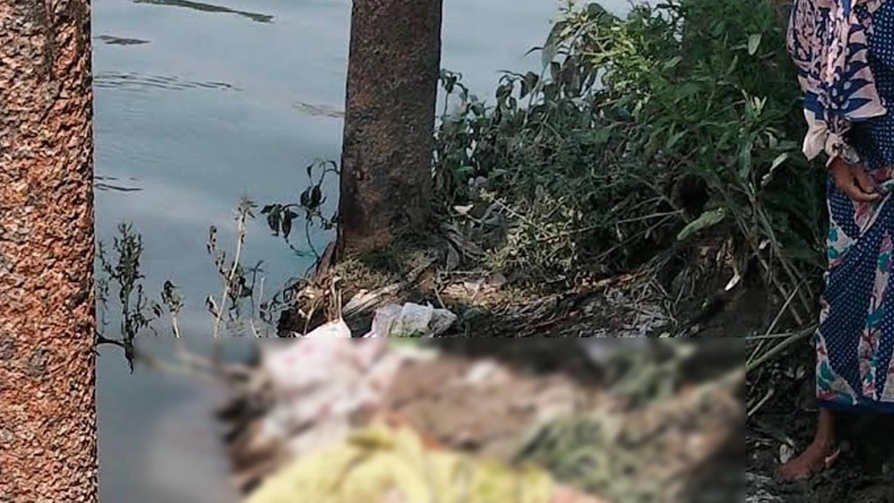 টমটমের ধাক্কায় গীতা রানী দেব নামে এক নারীর মর্মান্তিক মৃত্যু হয়েছে।