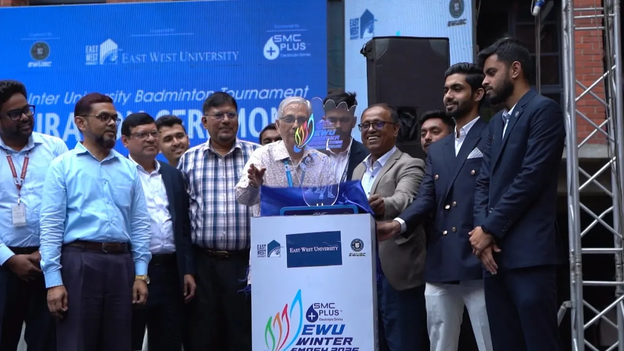 ইস্ট ওয়েস্টে পর্দা উঠল এসএমসি প্লাস ইডব্লিউইউ উইন্টার স্ম্যাশের