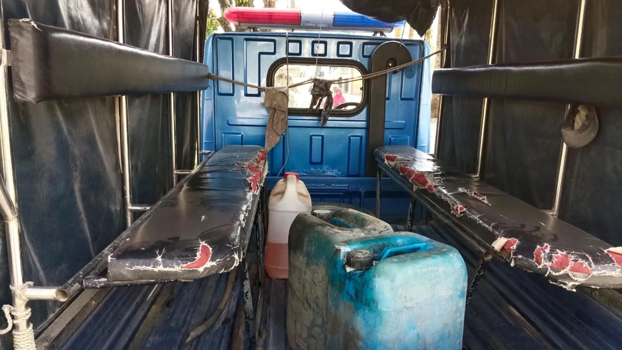 বিএনপি নেতার বাড়ি থেকে জ্বালানি তেল উদ্ধার