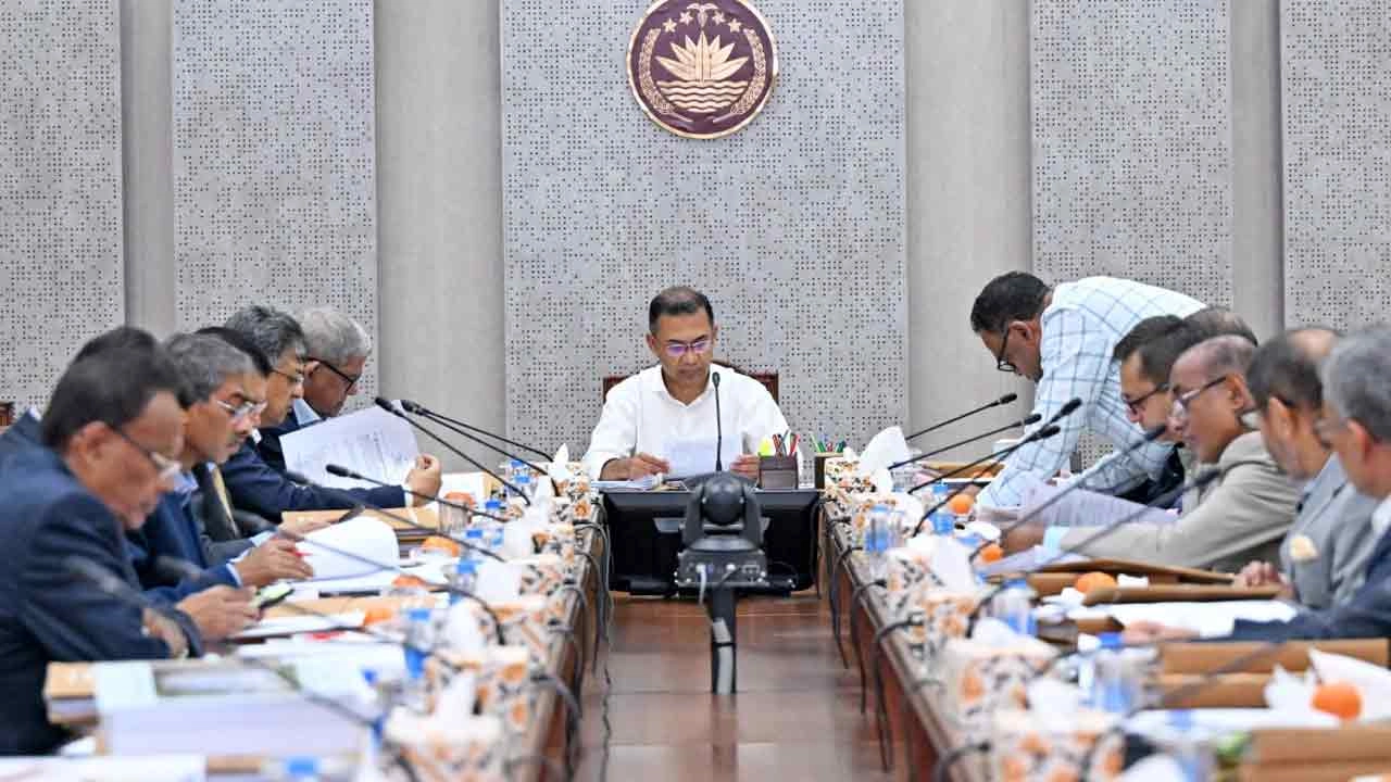 একনেক সভায় প্রধানমন্ত্রী তারেক রহমান