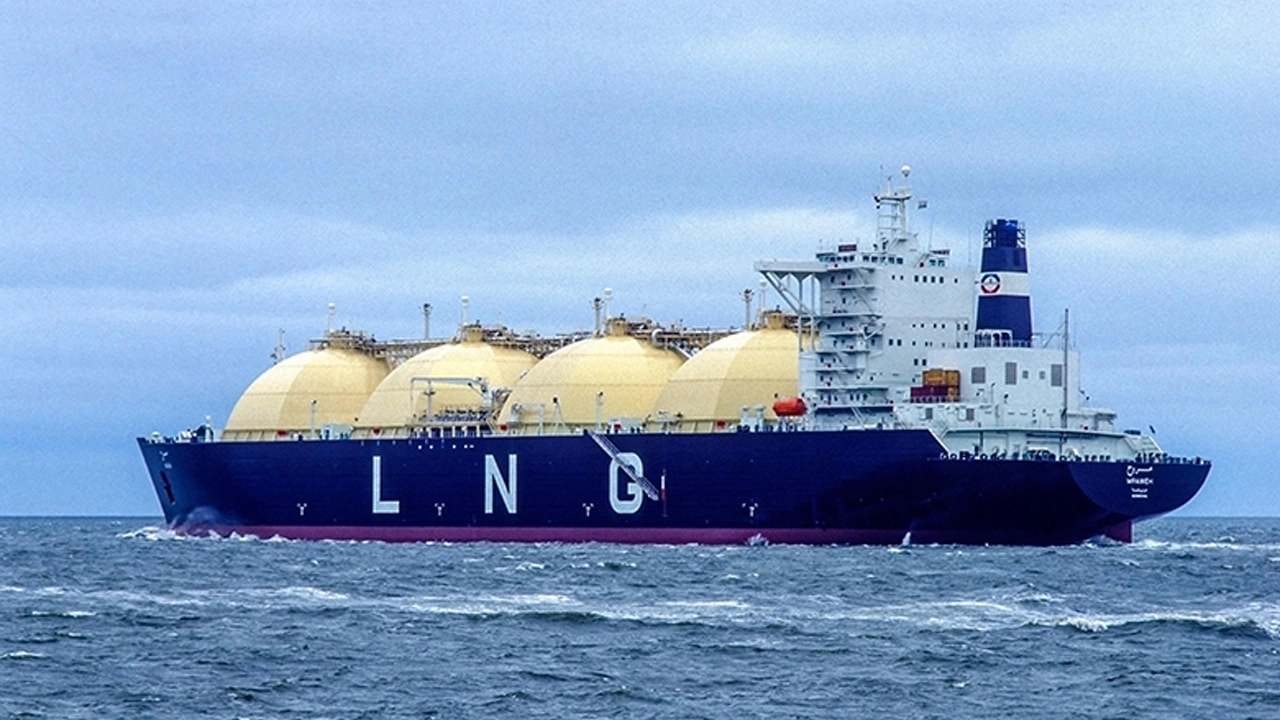 জ্বালানিবাহী জাহাজ ।। ছবি: সংগৃহীত