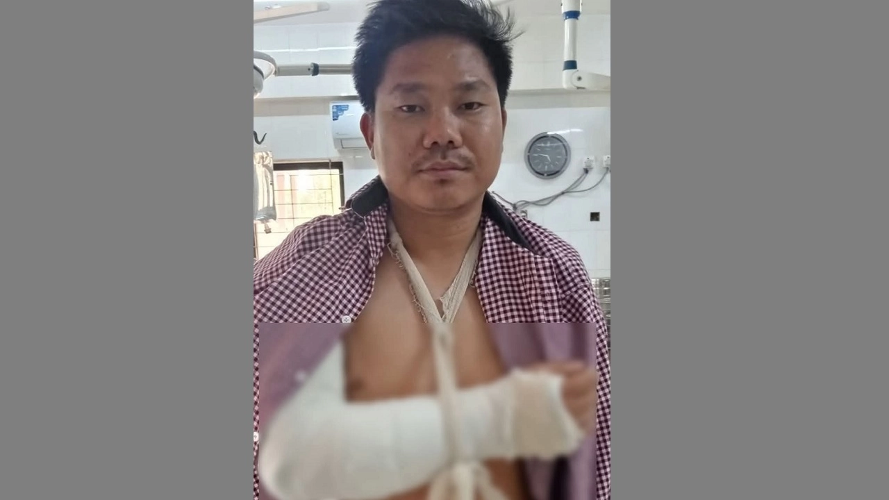 আহত ট্যাগ অফিসার হেমন্ত চাকমা