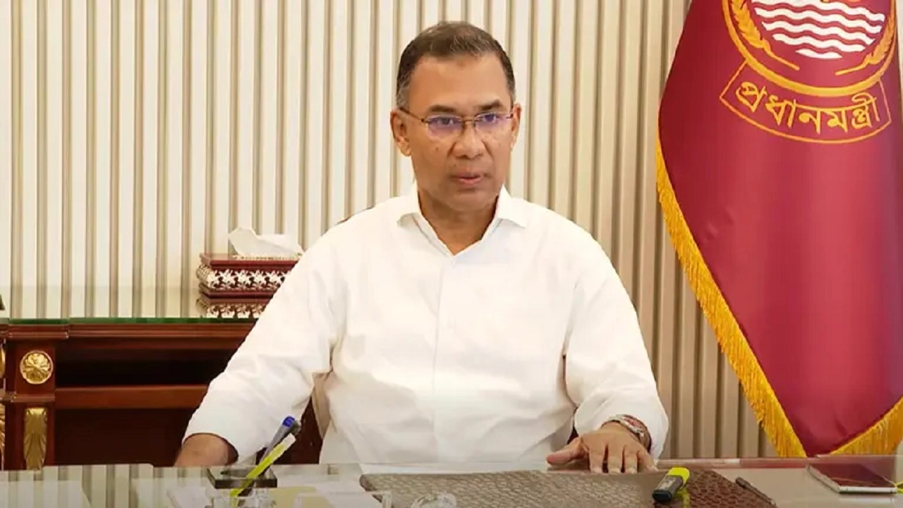 ধাপে ধাপে এক লাখ স্বাস্থ্যকর্মী নিয়োগ করা হবে : প্রধানমন্ত্রী