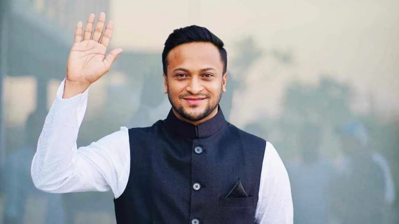 রাজনীতিতে ফেরার ব্যাখ্যা দিলেন সাকিব