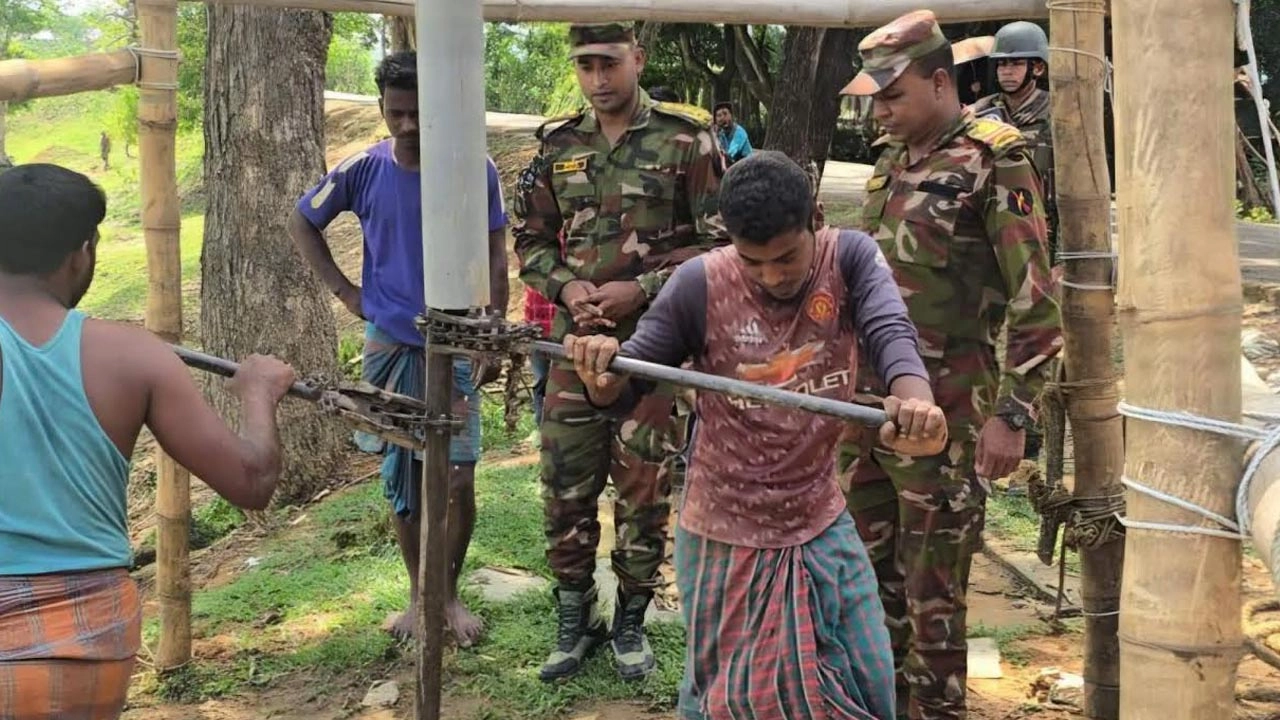 সেনাবাহিনীর ডিপ টিউবওয়েল স্থাপন