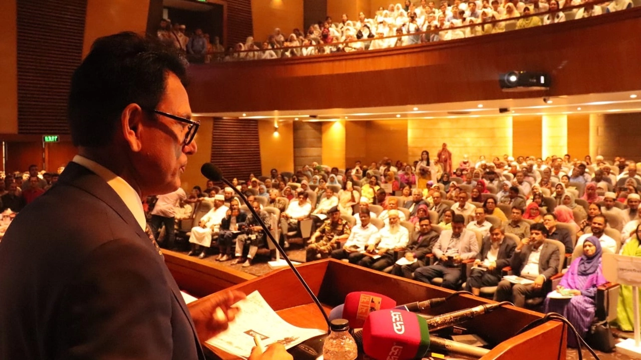 রাজধানীর কিছু স্কুলে পরীক্ষামূলক অনলাইন-অফলাইন ক্লাস চালু হতে পারে: শিক্ষামন্ত্রী 