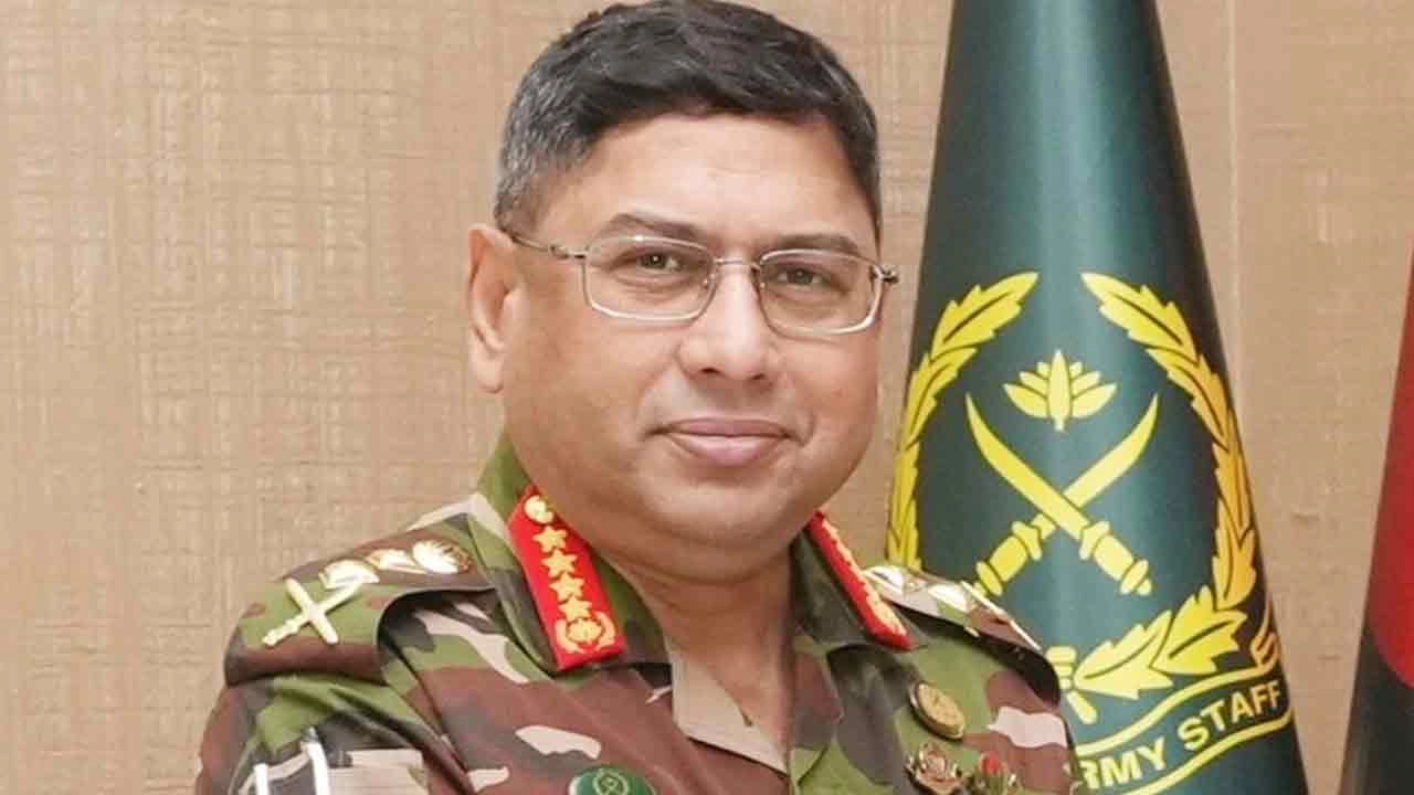 সেনাবাহিনী প্রধান জেনারেল ওয়াকার-উজ-জামান