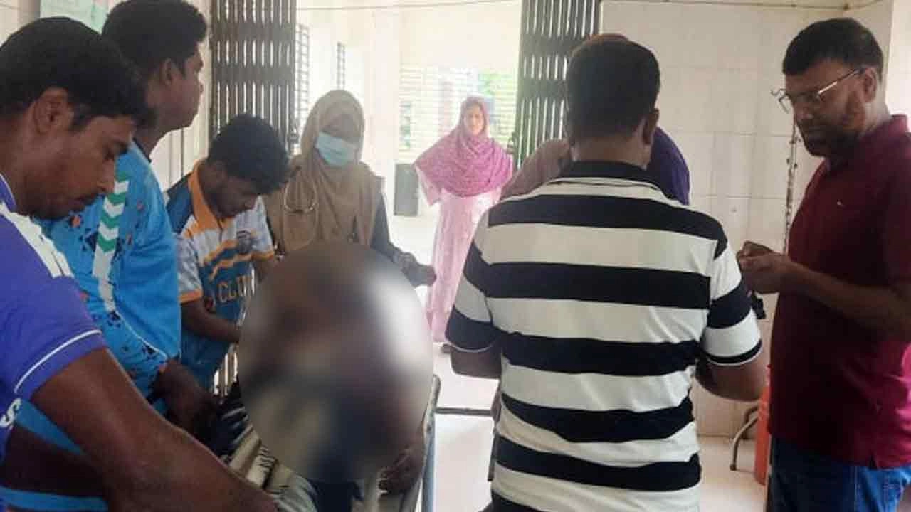 নিহত ভ্যানচালকের মো. আলম (৪৪)